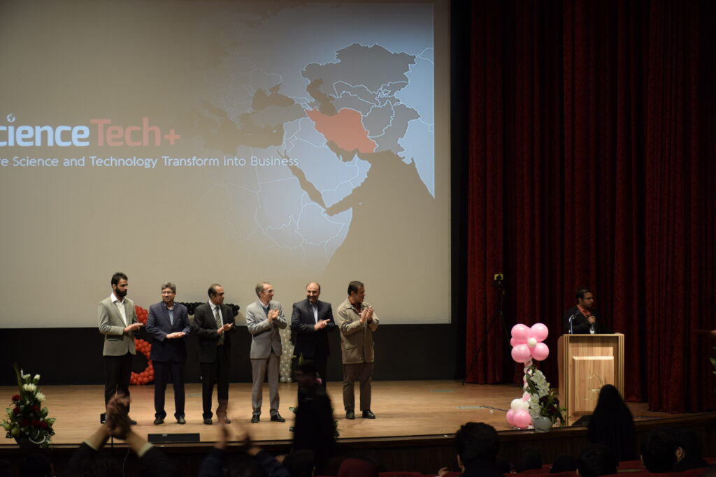 غرفه همایش پاکستان شناسی جذب بیشترین مخاطبین را در جشنواره فرهنگ ملل داشت.